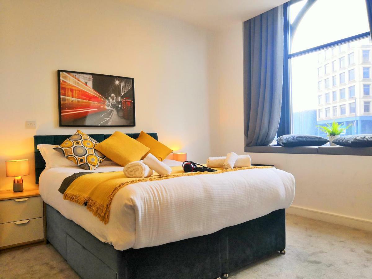 Apartment Horse Fair In Centre By Hf Group
