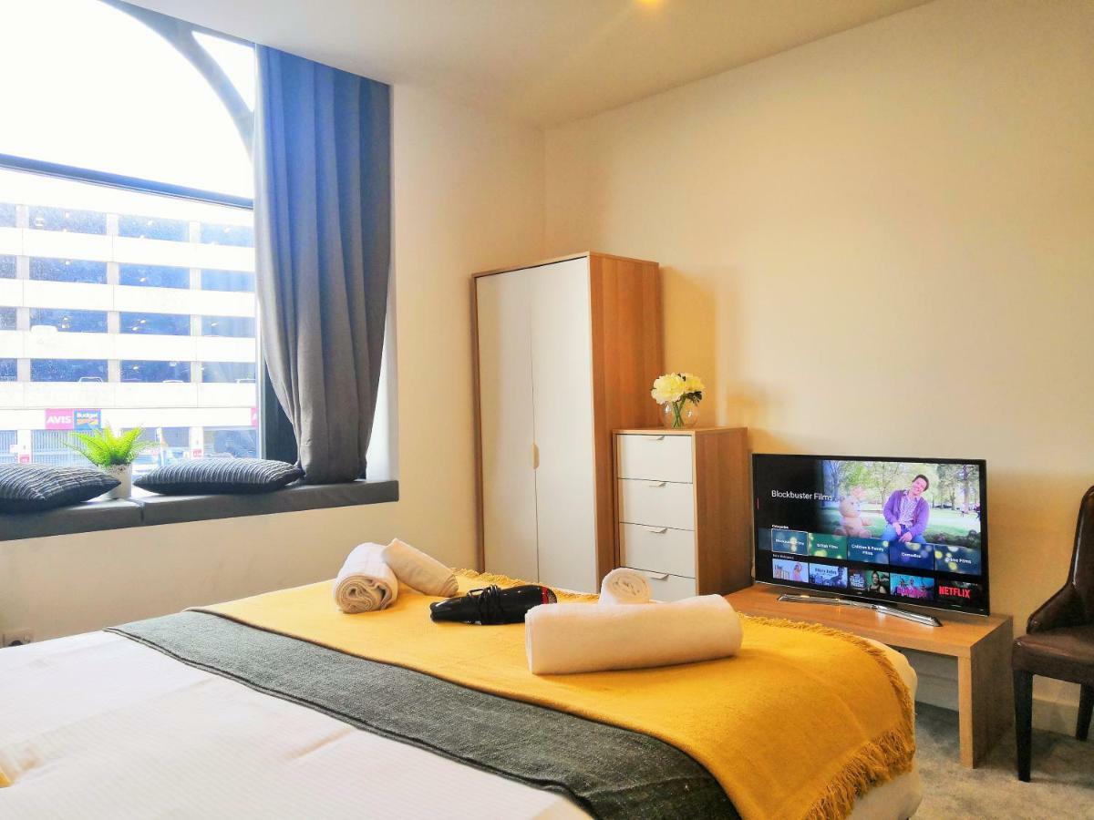 Horse Fair In Centre By Hf Group Apartment *