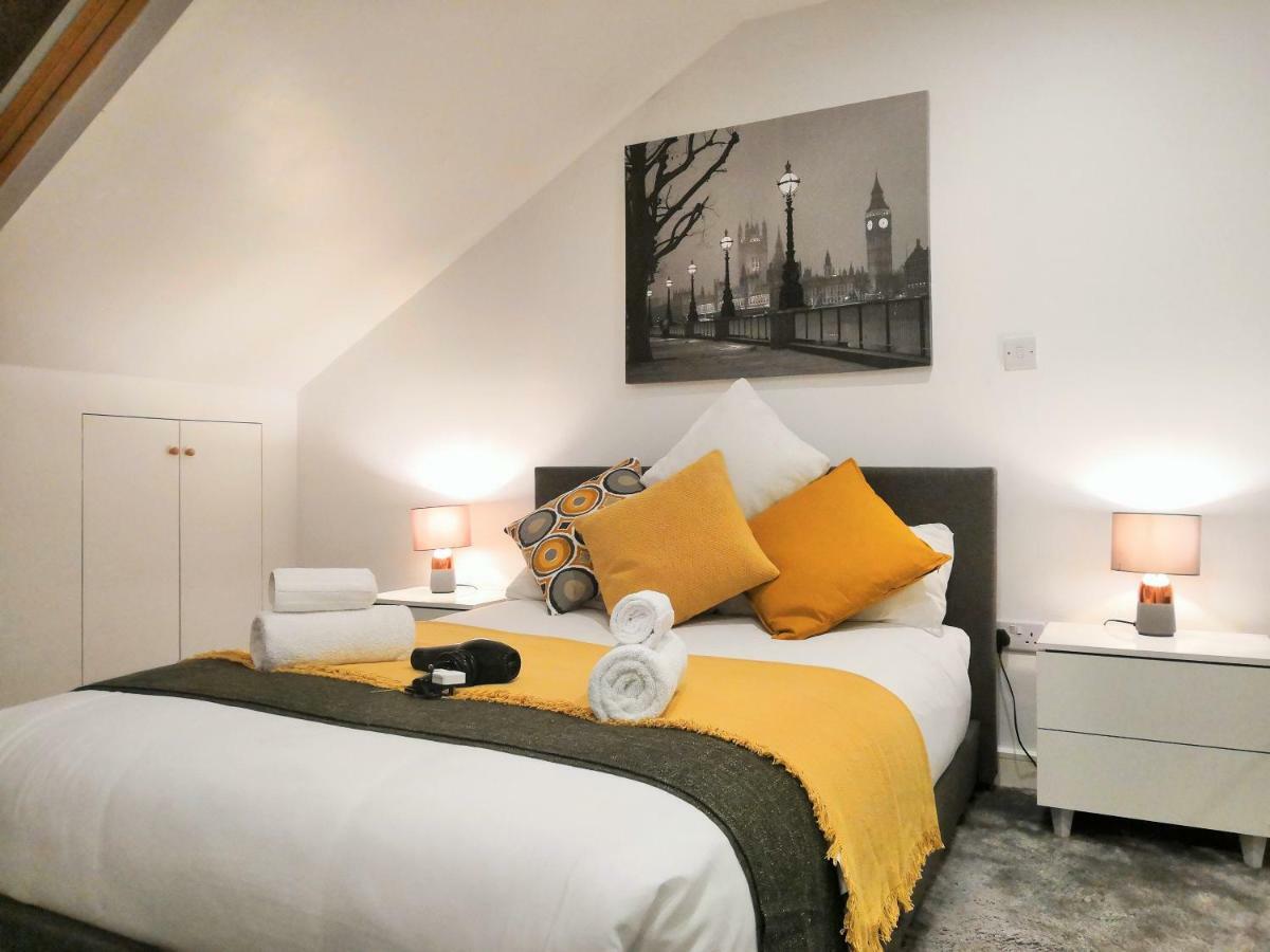 Horse Fair In Centre By Hf Group Apartment